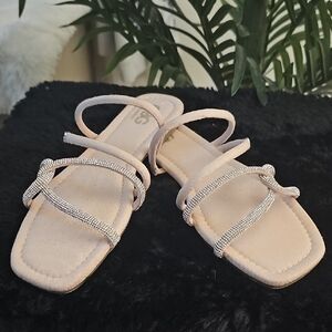 NWOB Guess  Pale Pink  and Silver Rhinstone Strappy Sandals Sz 8.5